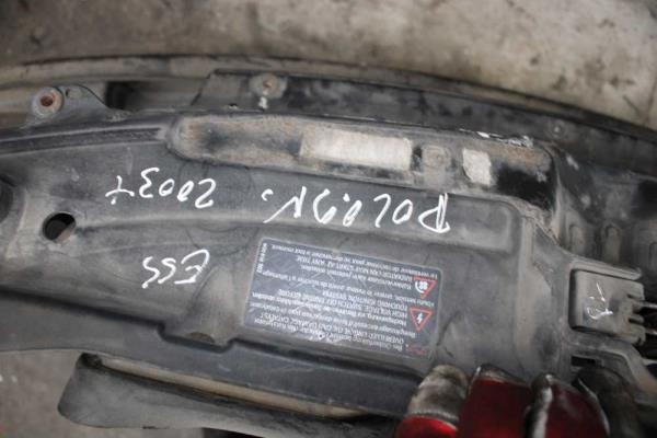 FACE AVANT VW POLO ESSENCE - Vue 3